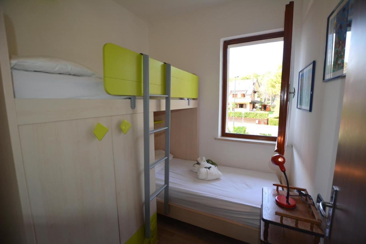 Villa In Lignano Riviera Comfortable Lignano Sabbiadoro Buitenkant foto